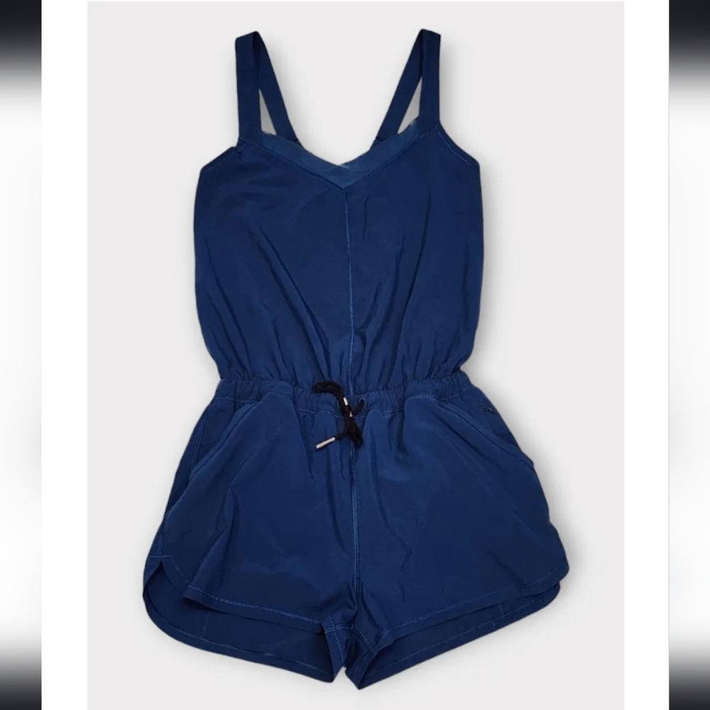 Size 6 - Lululemon Chase Me Onesie